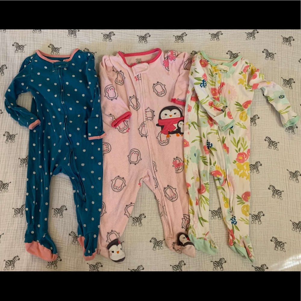 Bundle of 3 baby girl footie pajamas 6-9 months